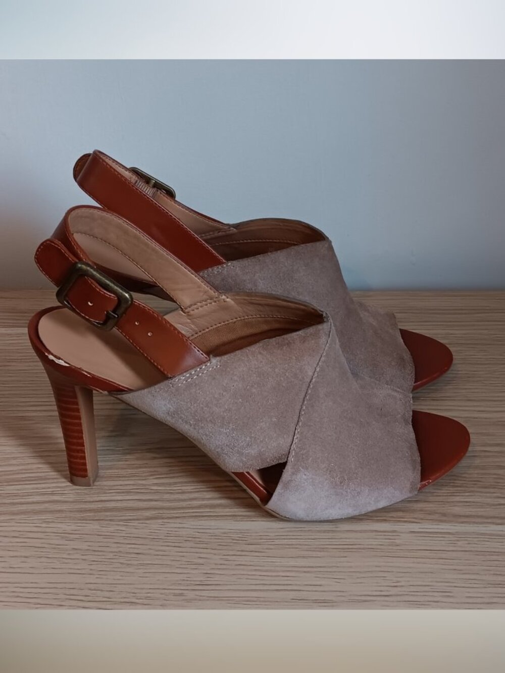 Franco Sarto Women's Quatrain Open Toe Slingback Heels Mushroom/TN tan 6.5M